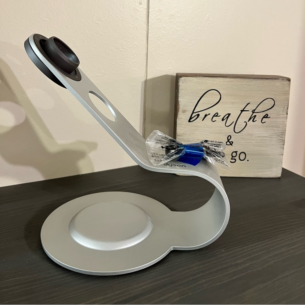 Dyson Supersonic™ hair dryer stand